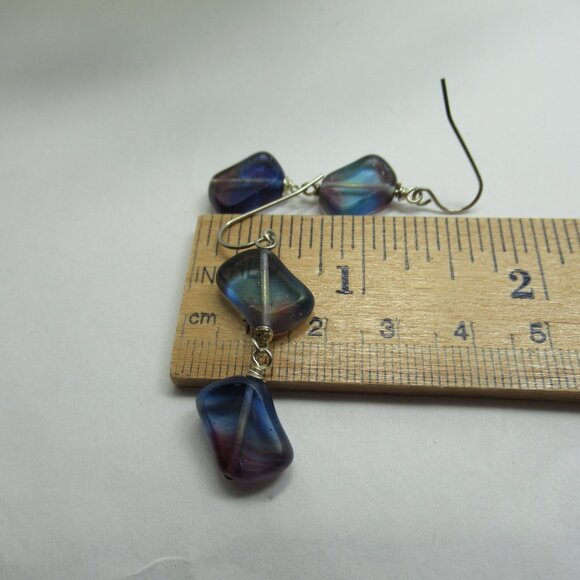 Uranium glass bead earrings - Picture 6 of 10